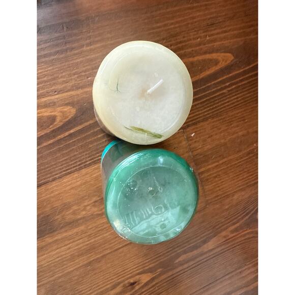 NWOT Pier 1 Imports Pillar Candle Bundle (2): Lavender & Enchanted Paradise - Picture 4 of 5